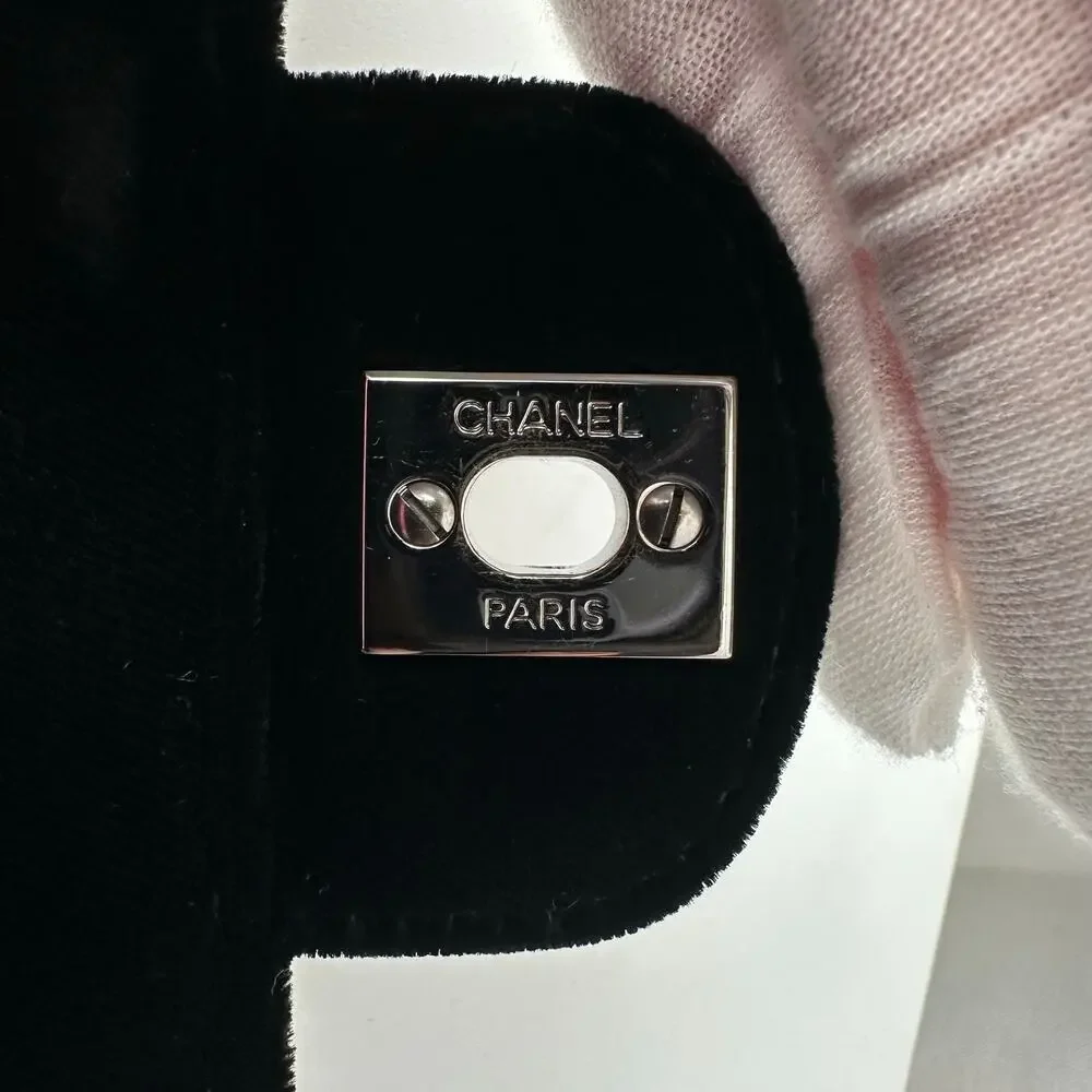 Chanel Matelassé CC Black Velvet East West Baguette Flap Bag SHW 05/06